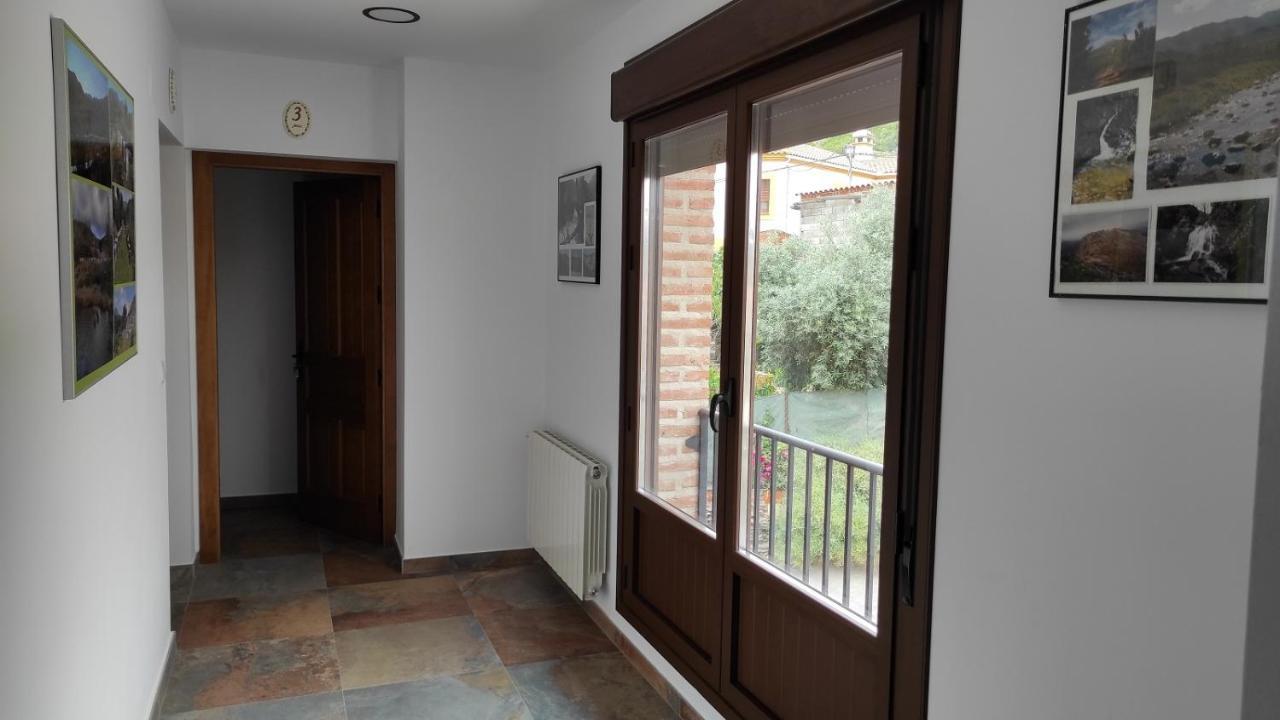 Casa Rural La Colmena Del Geoparque Navatrasierra Екстериор снимка