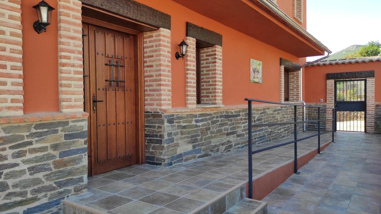 Casa Rural La Colmena Del Geoparque Navatrasierra Екстериор снимка